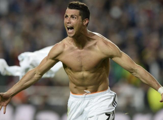 告别林皇！从被骂退役球员到联赛MVP，林加德在首尔FC的辉煌两年与未来挑战